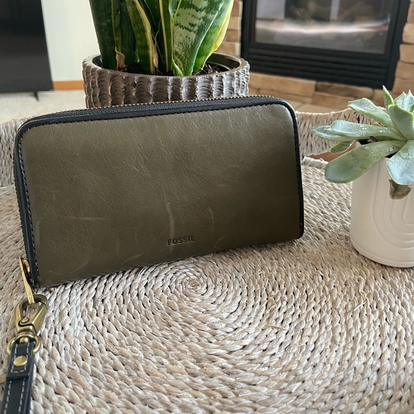Handbags - Fossil Green Wristlet/Wallet
